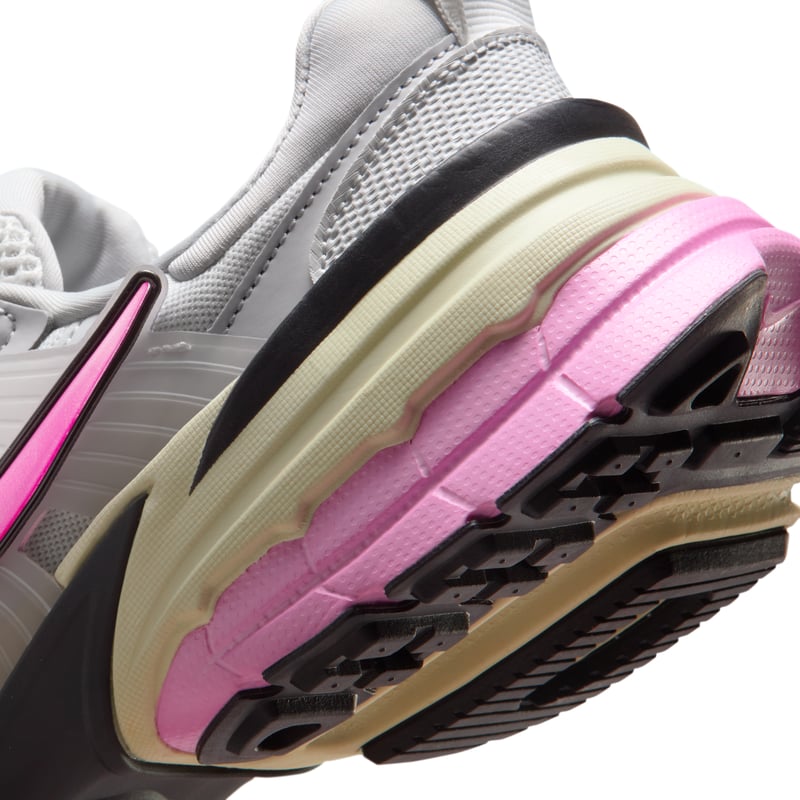 Nike V2K Run FD0736-114 08