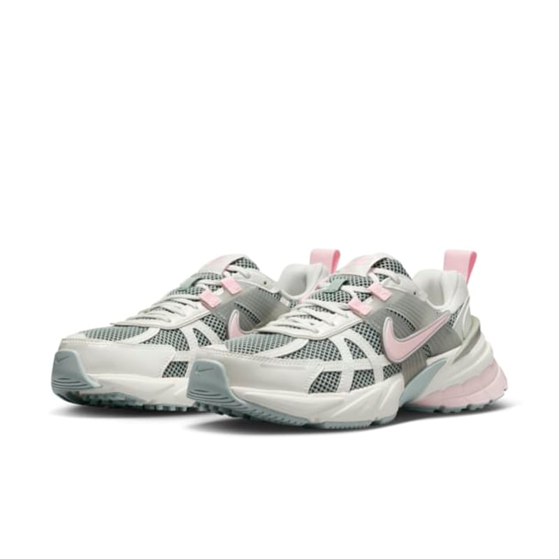Nike V2K Run HQ4046-001 05
