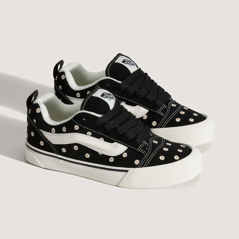 Vans Knu Skool VN000E9XG58 02