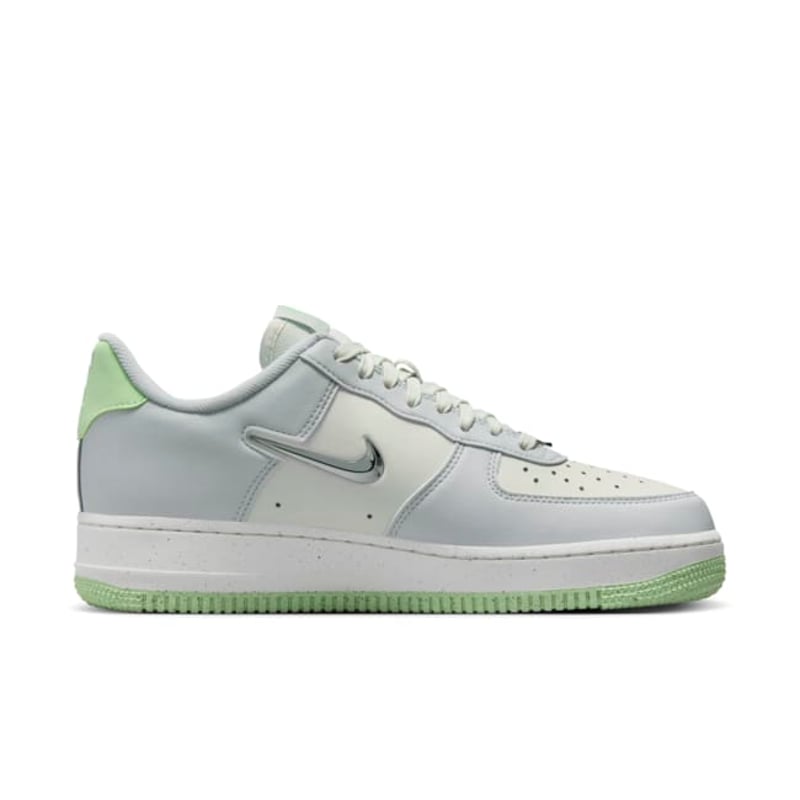 Nike Air Force 1 '07 Next Nature SE FN8540-001 04