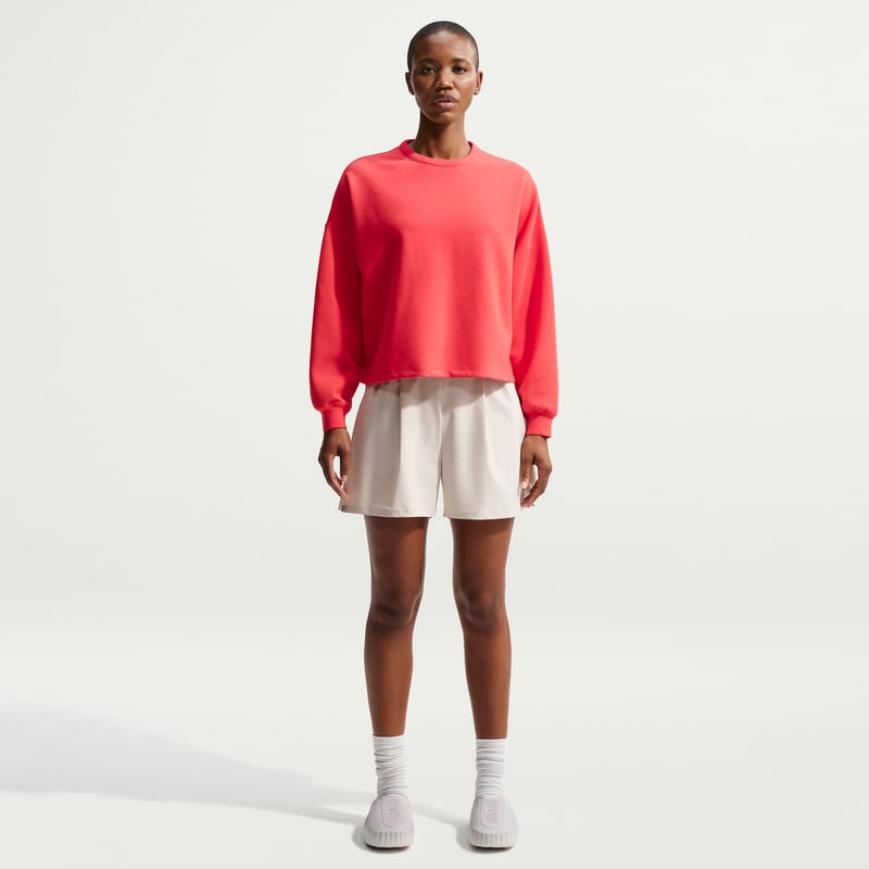 Nike 24.7 ImpossiblySoft Dri-FIT Oversized Crew HQ8193-696 04