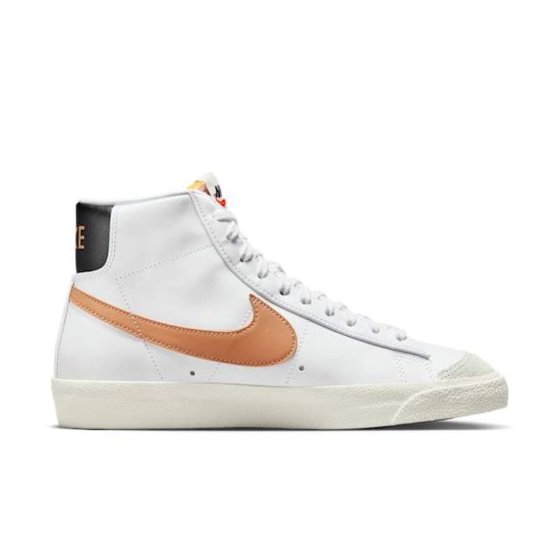 Nike Blazer Mid '77 Vintage BQ6806-125 03