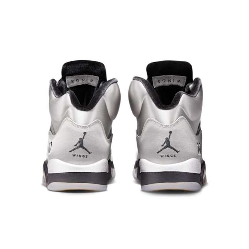 Jordan 5 Retro IO2038-001 06