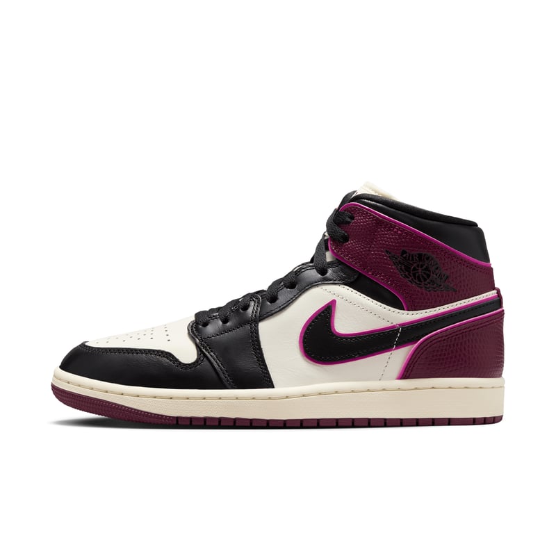 Jordan 1 Mid SE FQ7818-101 01