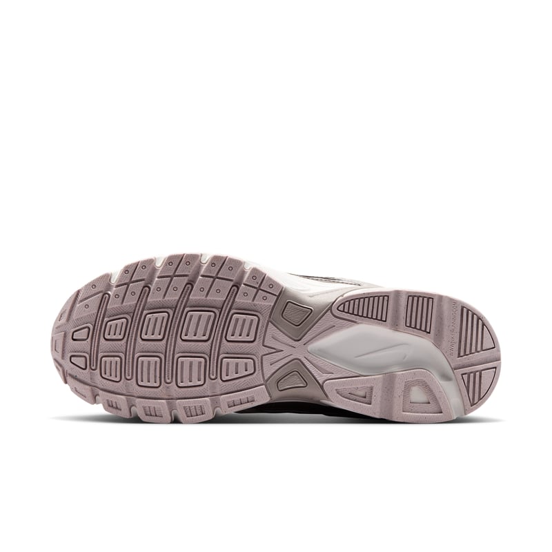 Nike Initiator Sneaker "Summit White & Cave Stone" | Damen | Sportstyle | 02 | SPORTSHOWROOM
