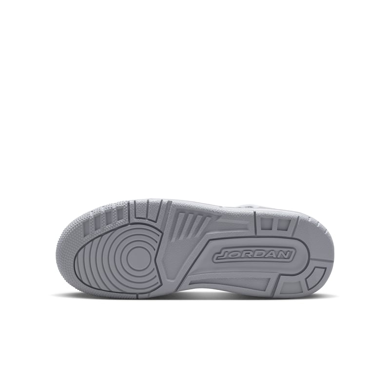 Jordan Spizike Low IO7725-100 02