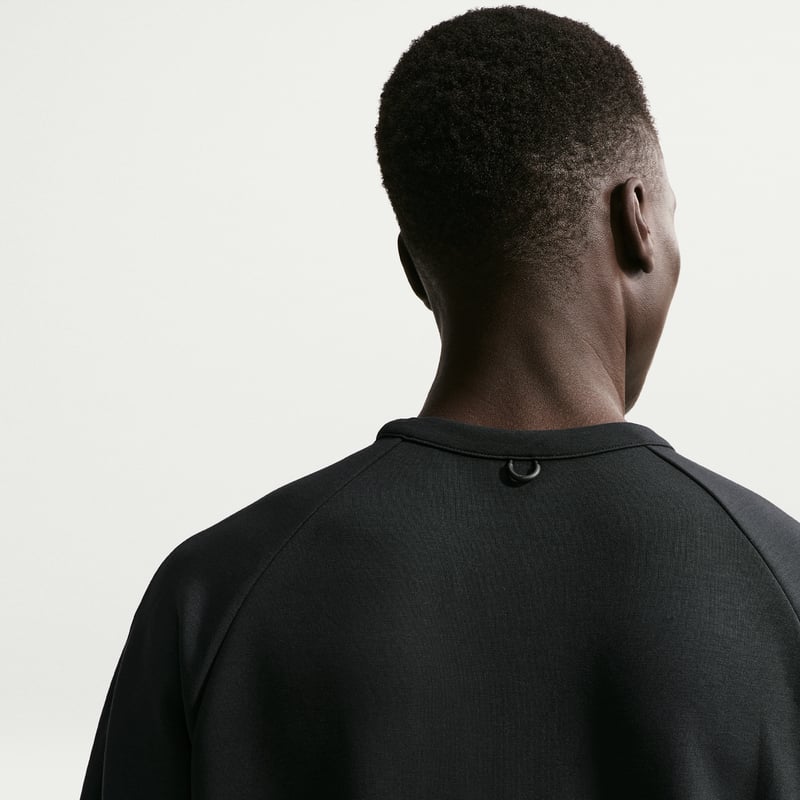 Nike 24.7 ImpossiblySoft  Dri-FIT Crew HQ6964-010 02