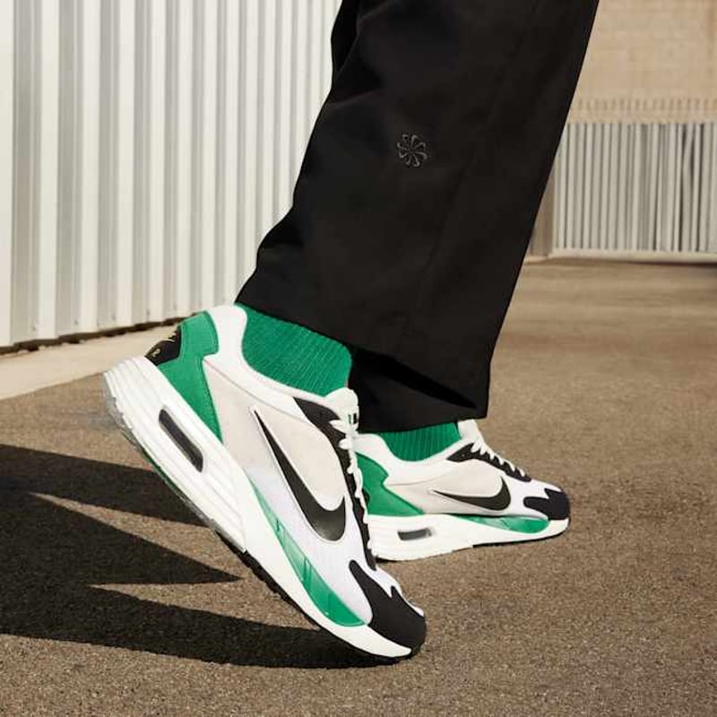 Nike Air Max Solo DX3666-102 02