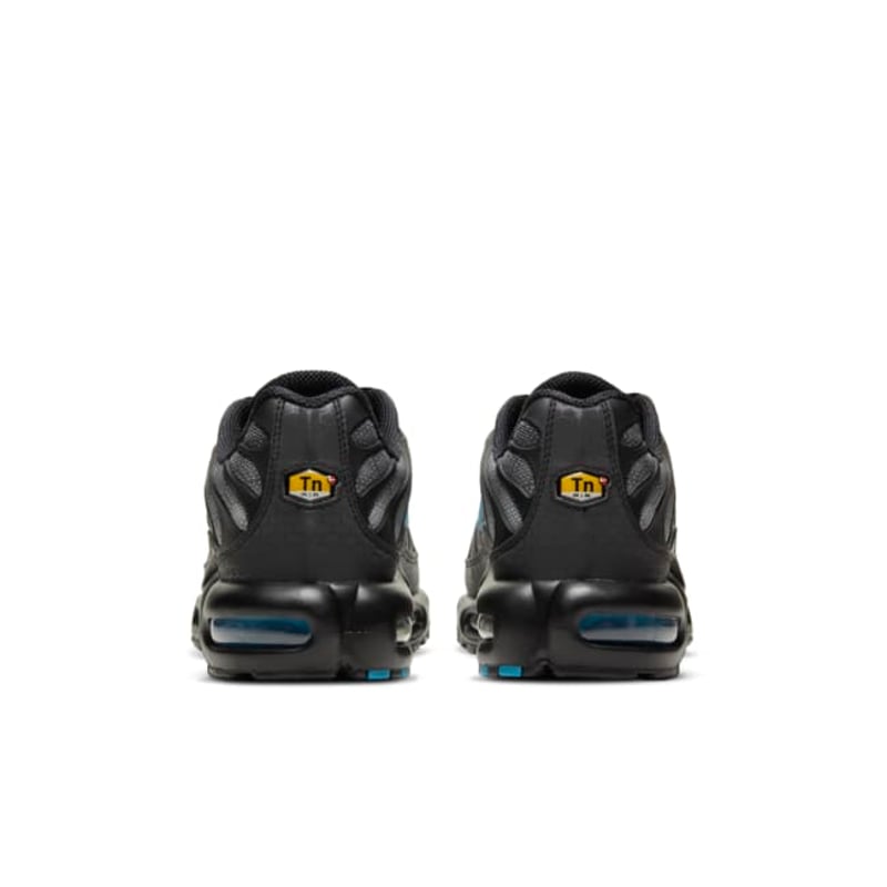 Nike Air Max Plus DC1935-001 06