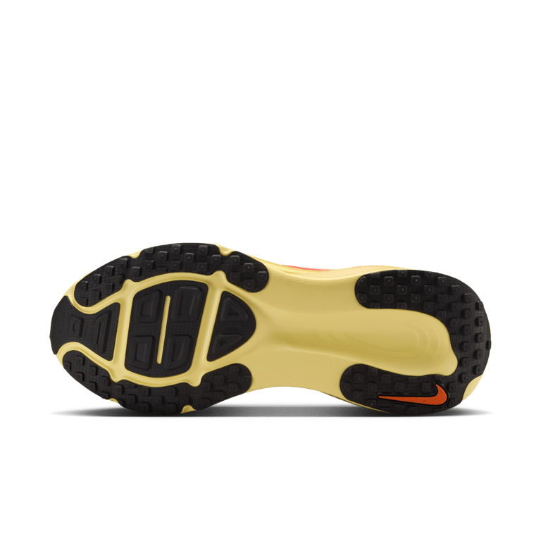 Nike Vomero 18 SE IH3576-999 02
