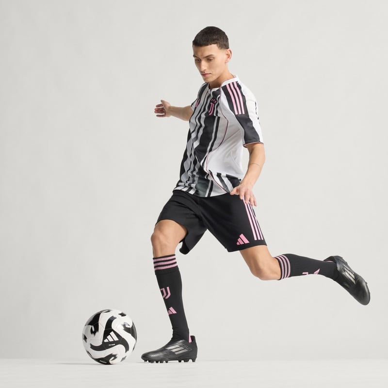 adidas Juventus 2025/26 Home Authentic JJ4314 03
