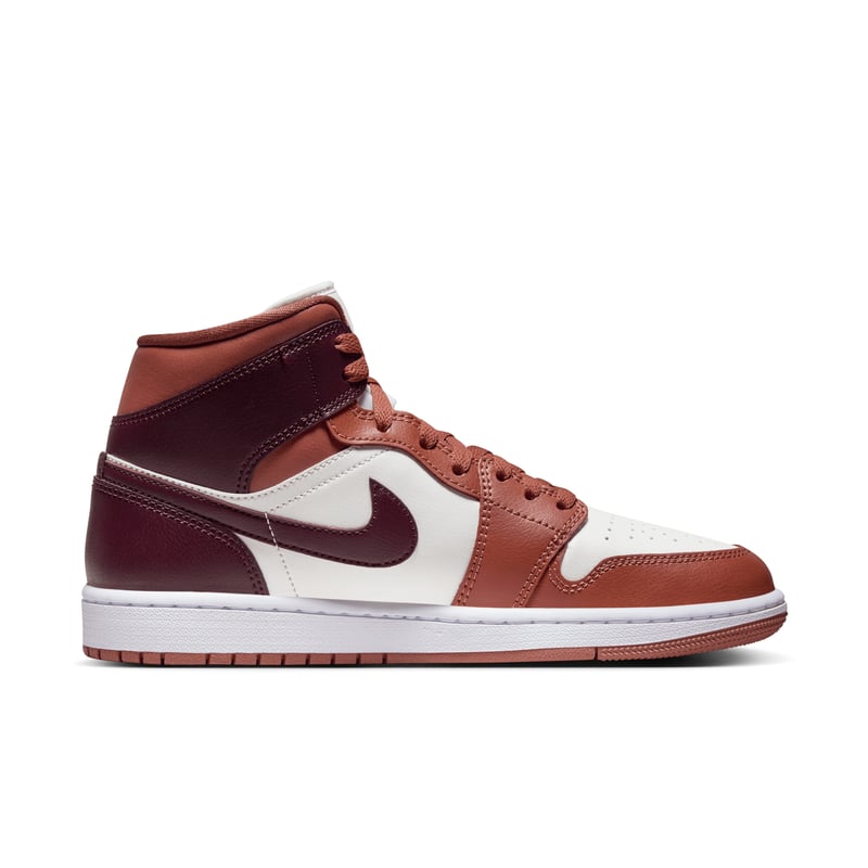 Jordan 1 Mid BQ6472-200 03