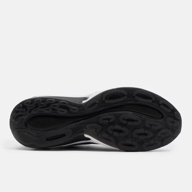 New Balance AC Runner x Klutch Athletics MACR17T2 04