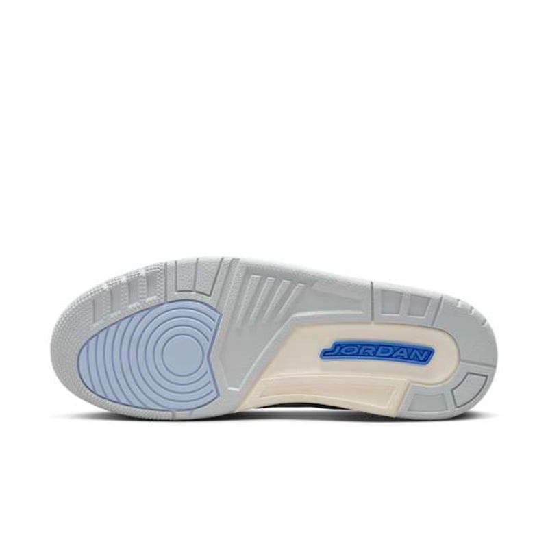 Jordan 3 Retro CT8532-101 02