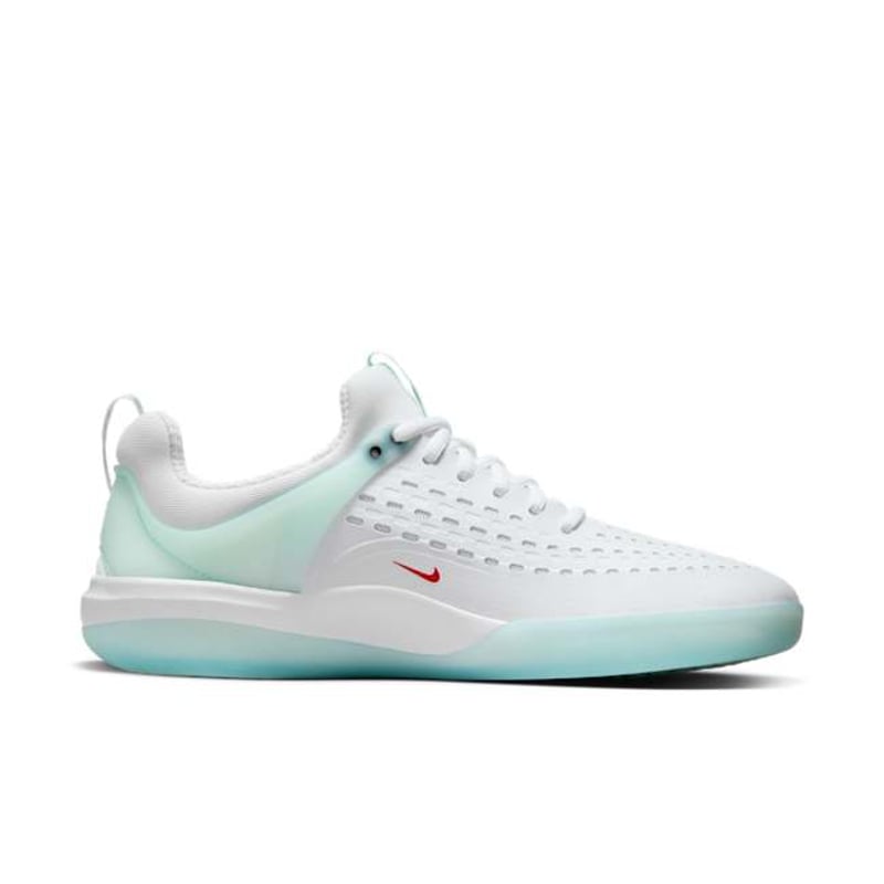 Nike SB Nyjah 3 DV7896-400 03