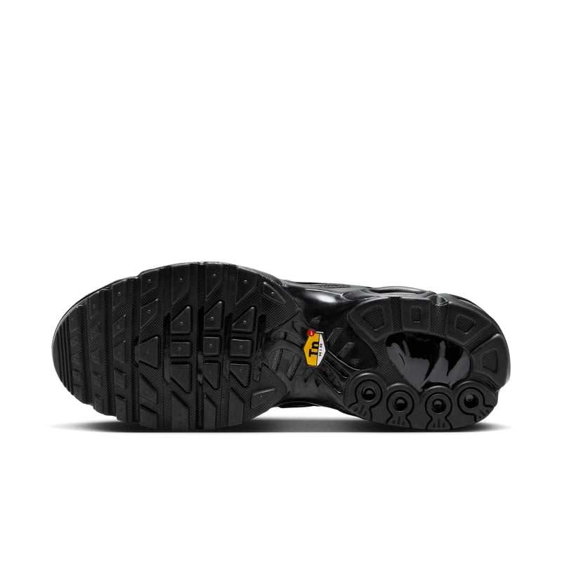 Nike Air Max Plus DM2362-002 02