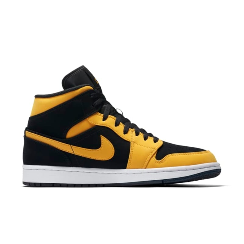 Jordan 1 Retro Mid 554724-071 03