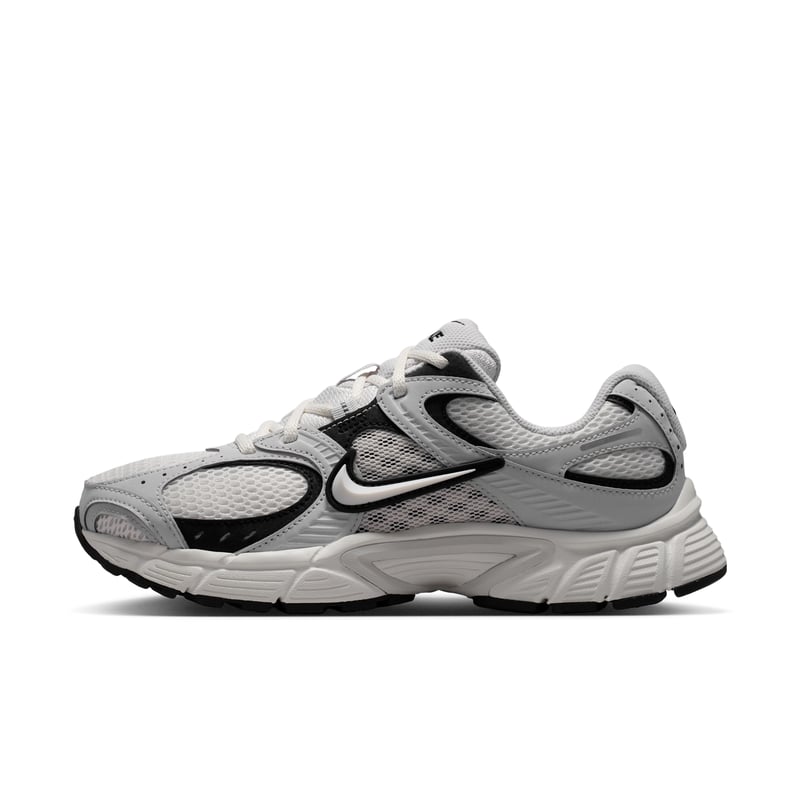 Sneakersy Nike V5 RNR "Sail & Black" | Kobiety | Sportstyle | 01 | SPORTSHOWROOM