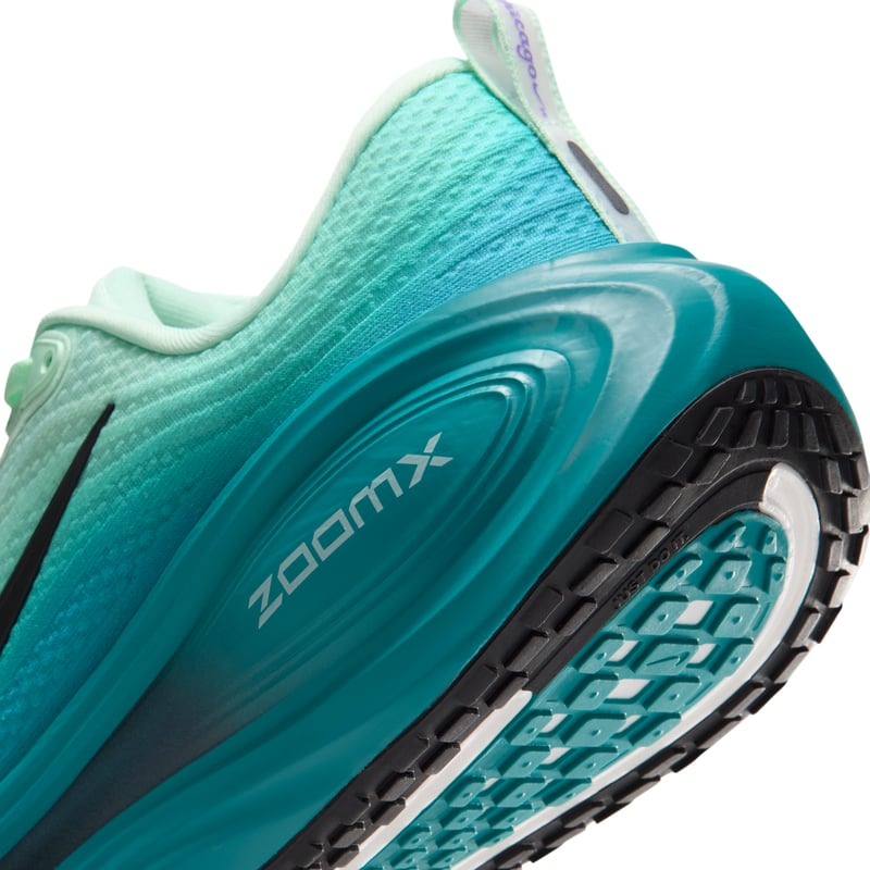 Обувки Nike Vomero Plus "Chicago Marathon" | Мъже | Бягане | 08 | SPORTSHOWROOM