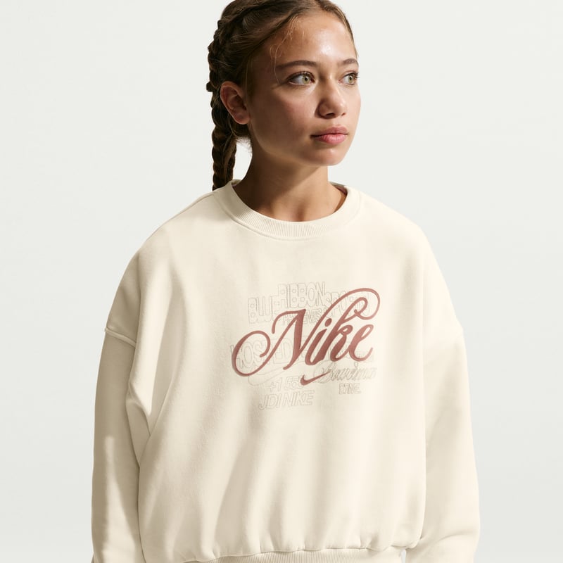 Nike Club Fleece Boxy Crew IF1727-047 01