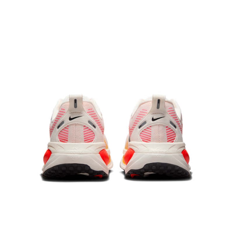Nike Vomero 18 HM6804-100 06