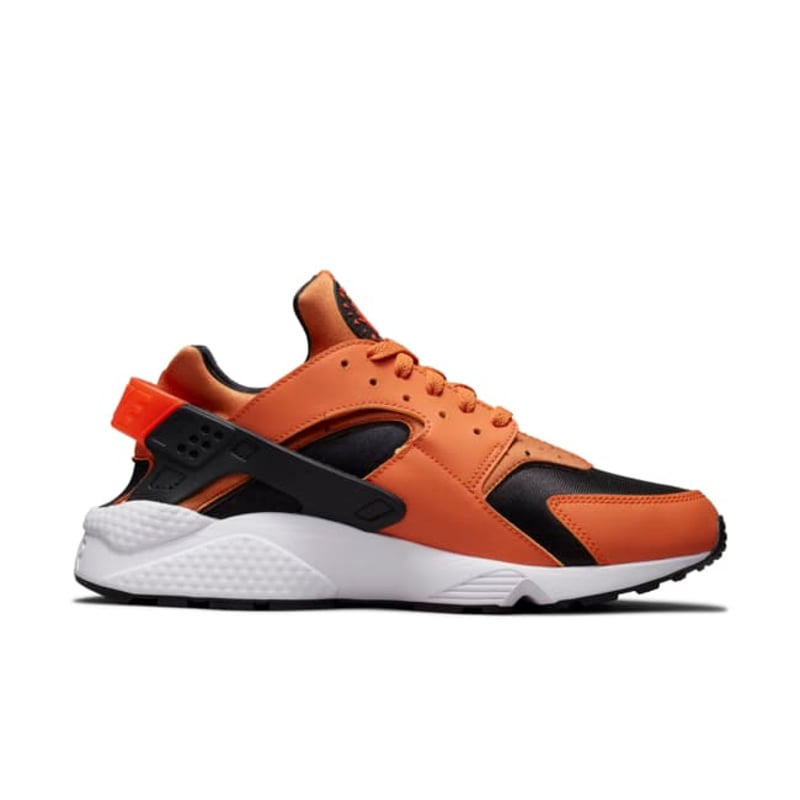 Nike Air Huarache DO6694-800 03