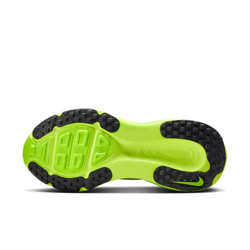Nike Vomero 18 HM6804-102 02