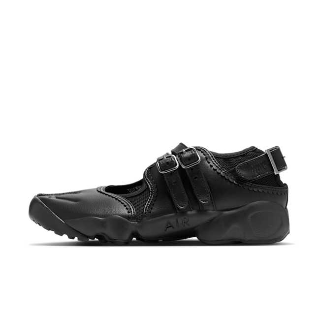 Superge Nike Air Rift ‘Buckle Strap’ "Triple Black" | Ženske | Sportstyle | 00 | SPORTSHOWROOM