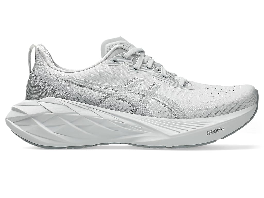 ASICS Novablast 4