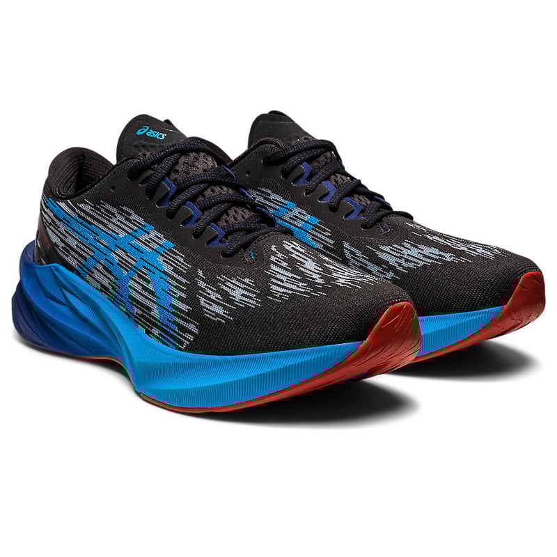 ASICS Novablast 3 1011B458-004 02