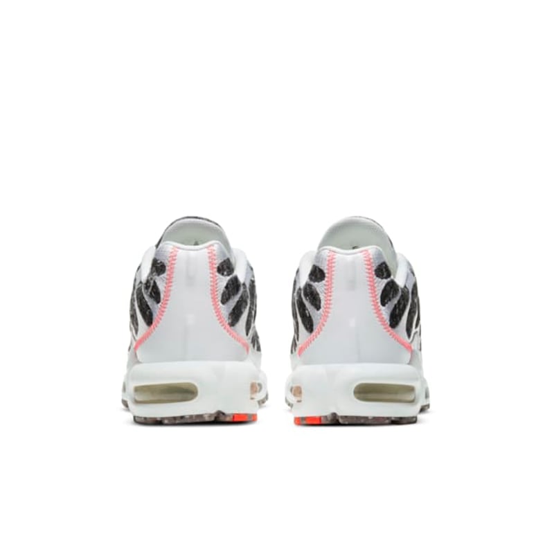 Nike Air Max Plus Essential DA9326-100 06