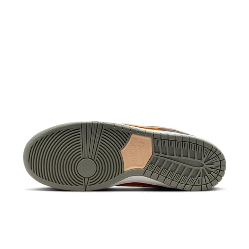 Nike SB Dunk Low Pro HF3063-002 02