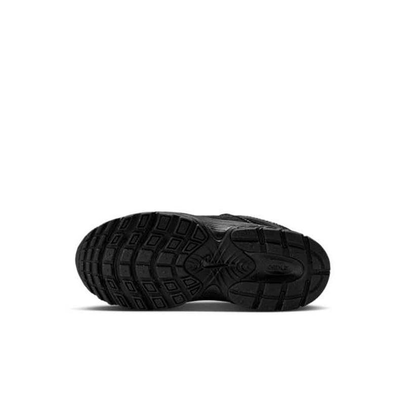 Nike V5 RNR HQ6412-002 02