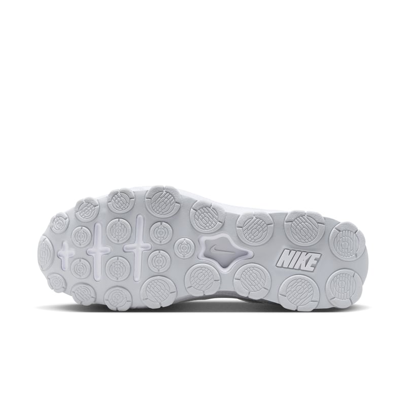 Nike Reax 8 TR IO2400-102 02