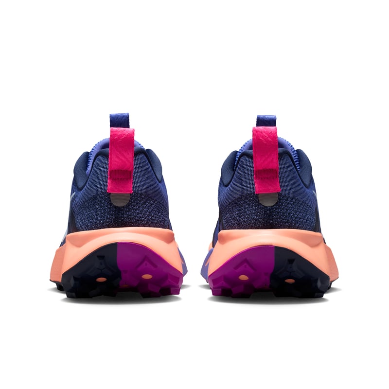 Nike Wildhorse 10 trail runners "Midnight Navy & Orange Pulse" | Women | Outdoor | 06 | SPORTSHOWROOM
