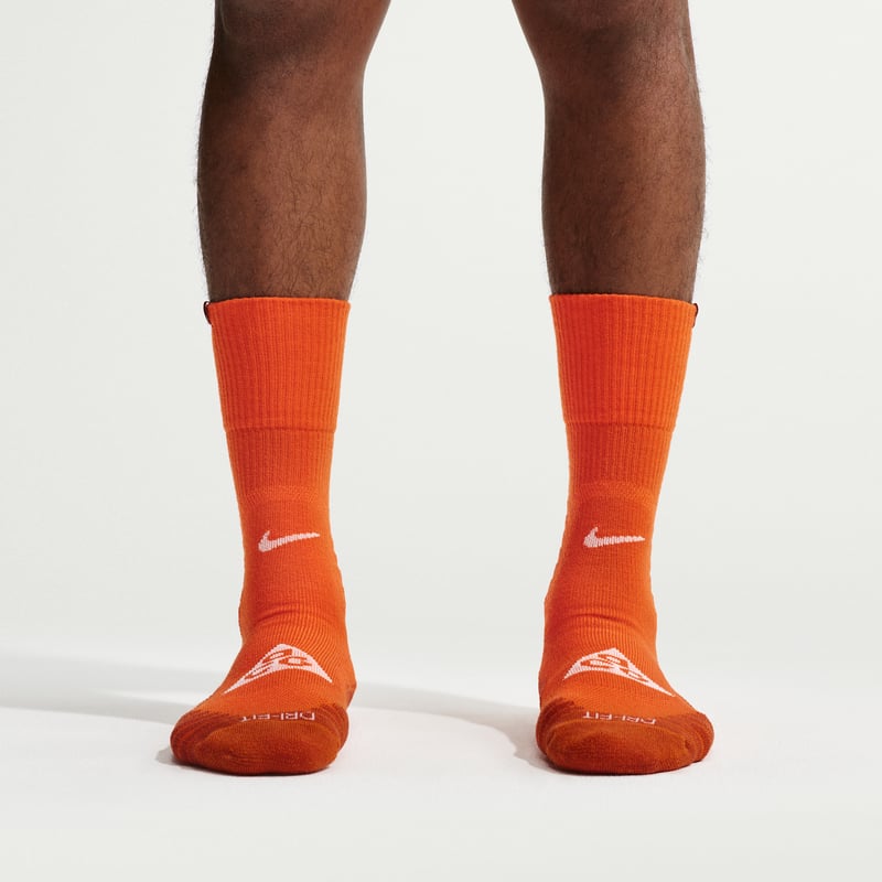 Nike ACG Outdoor Cushioned Crew Strumpor "Campfire Orange" | Män & Kvinnor | | 02 | SPORTSHOWROOM
