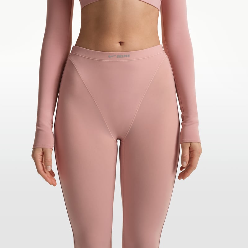 NikeSKIMS Weightless Layers IU8311-662 02