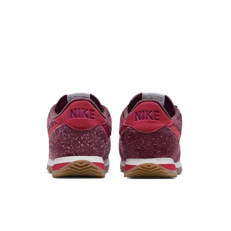 Superge Nike Cortez Suede "Pink Smoke & University Red" | Ženske | Sportstyle | 06 | SPORTSHOWROOM