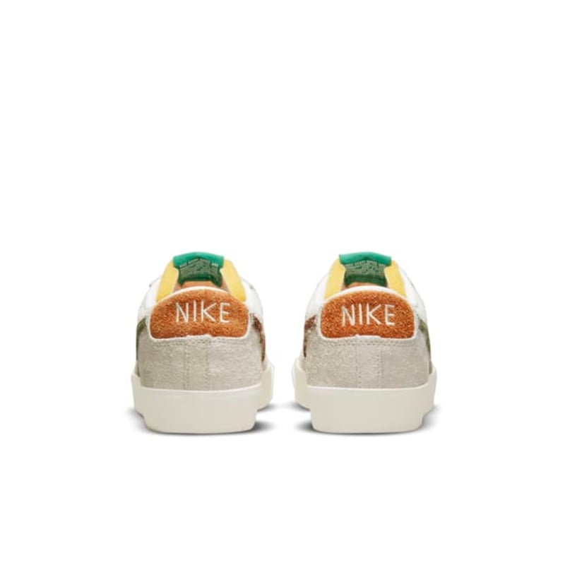 Nike Blazer Low '77 Premium DM7582-100 06