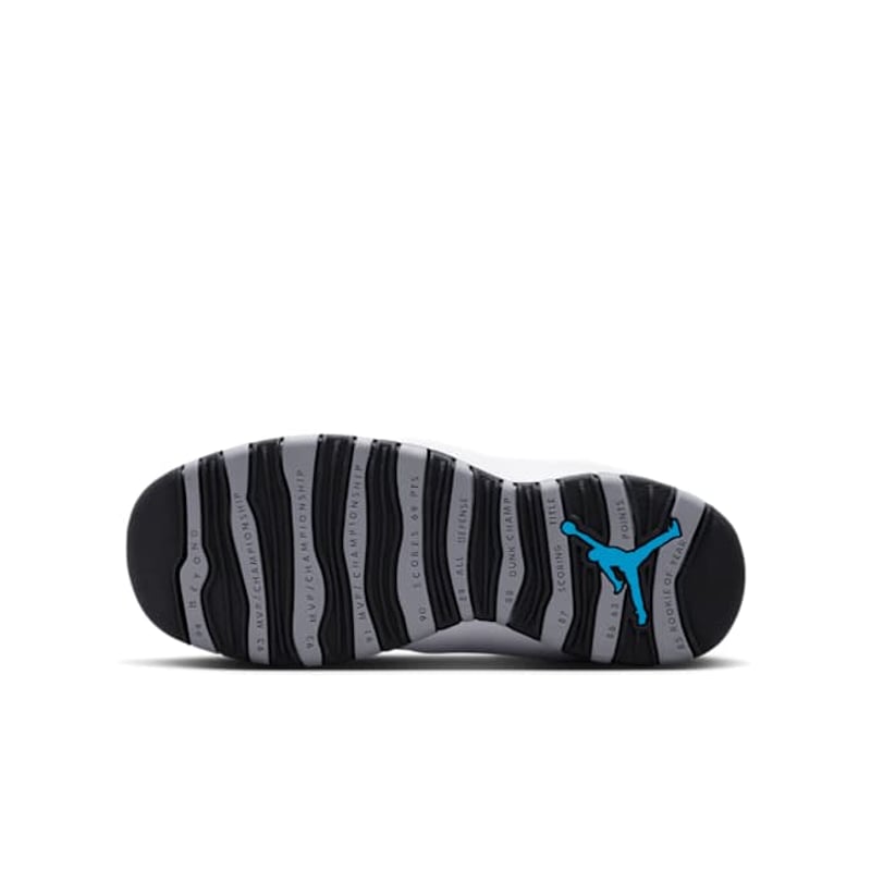 Jordan 10 Retro IB7359-104 02