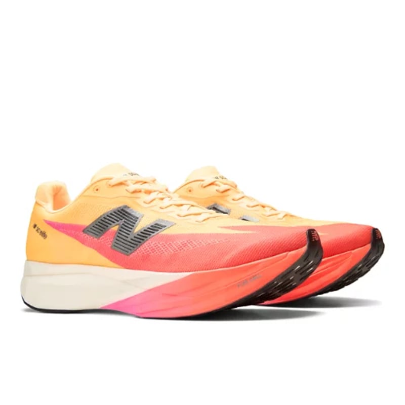 New Balance FuelCell SuperComp Elite v5 futócipők "Tangerine Heat & White Peach" | Férfi | Futás | 02 | SPORTSHOWROOM