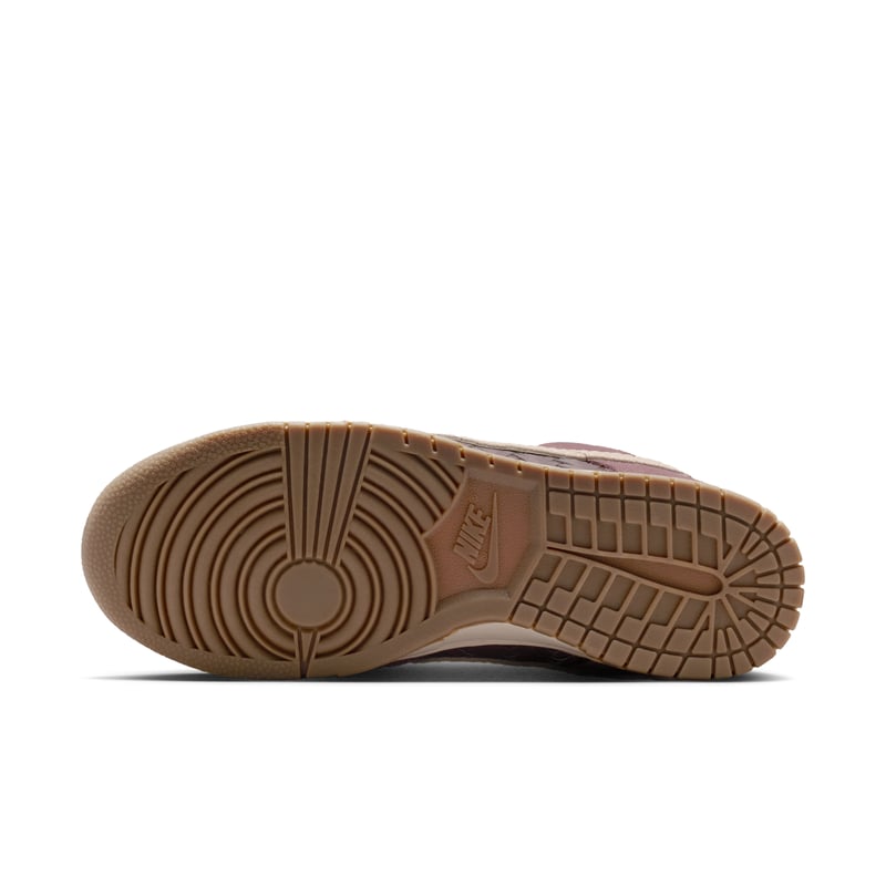 Παπούτσια Nike Dunk Low Premium SE "Tattoo & Chalk" | Γυναίκες | Sportstyle | 02 | SPORTSHOWROOM