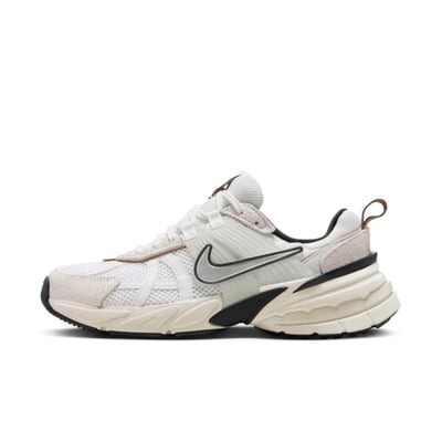Nike V2K Run FN6703-100 01