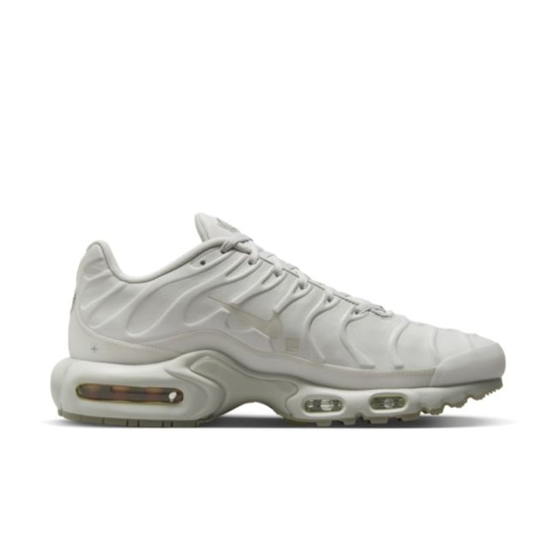 Nike Air Max Plus x A-COLD-WALL* FD7855-002 03