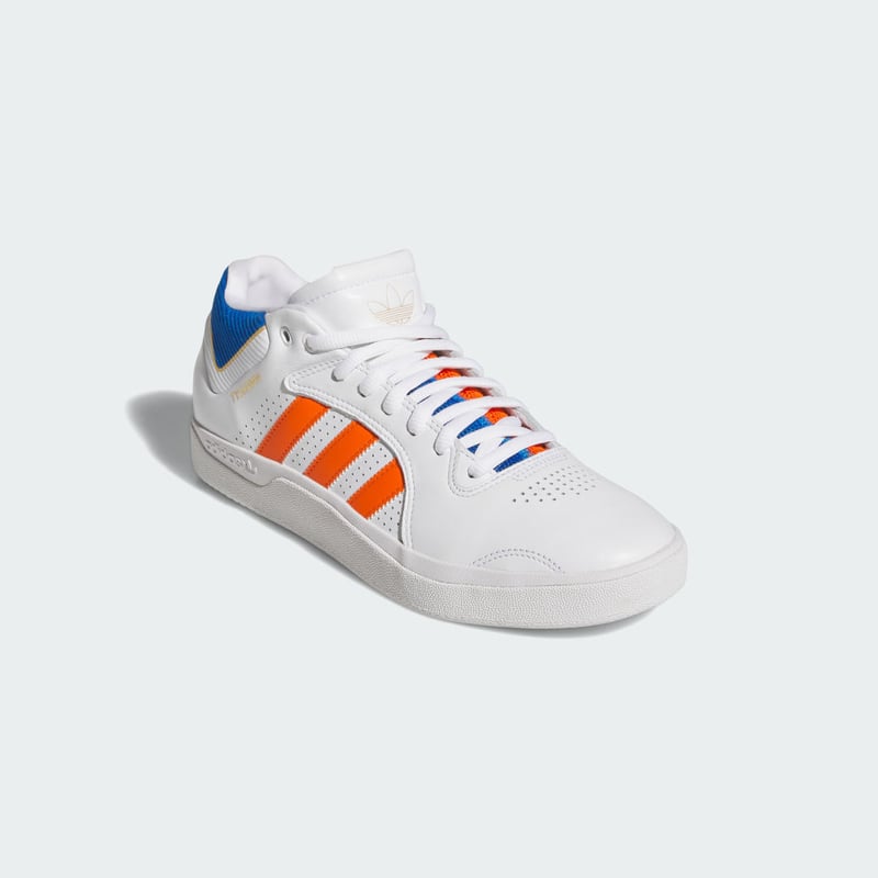 adidas Tyshawn JH8159 04