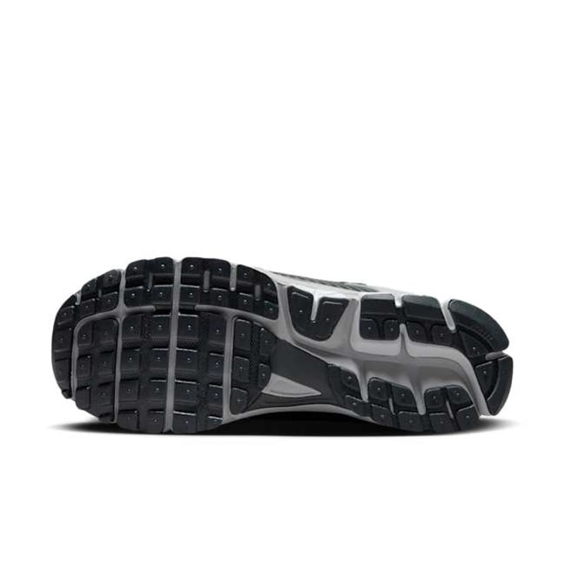 Nike Zoom Vomero 5 HV5982-001 02