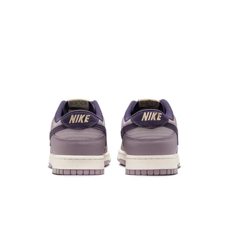 Nike Dunk Low SE HQ3642-202 06