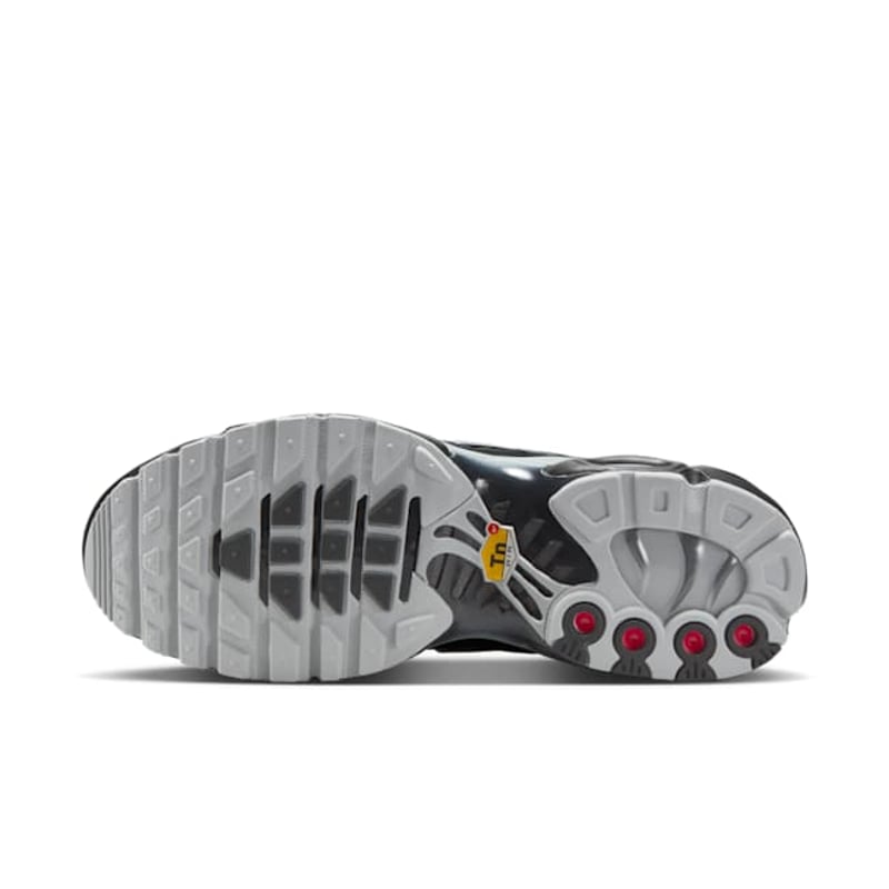 Nike Air Max Plus SE IO0657-001 02