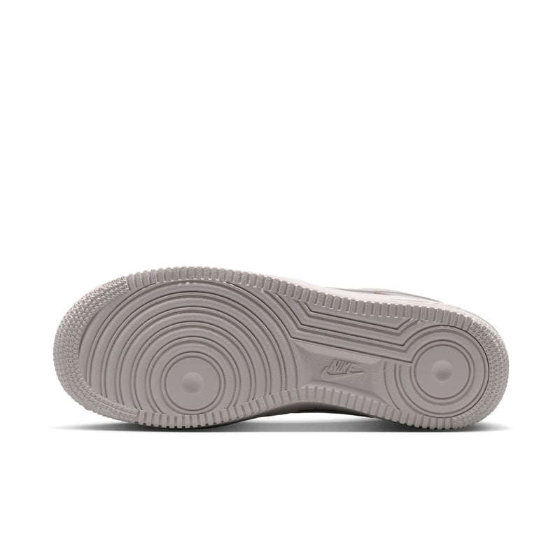 Nike Air Force 1 Retro Premium sneakers "Light Bone & Sail" | Dames | Sportstyle | 02 | SPORTSHOWROOM