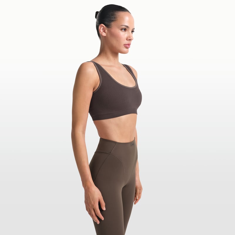 NikeSKIMS Ribbed Seamless IU8302-249 03